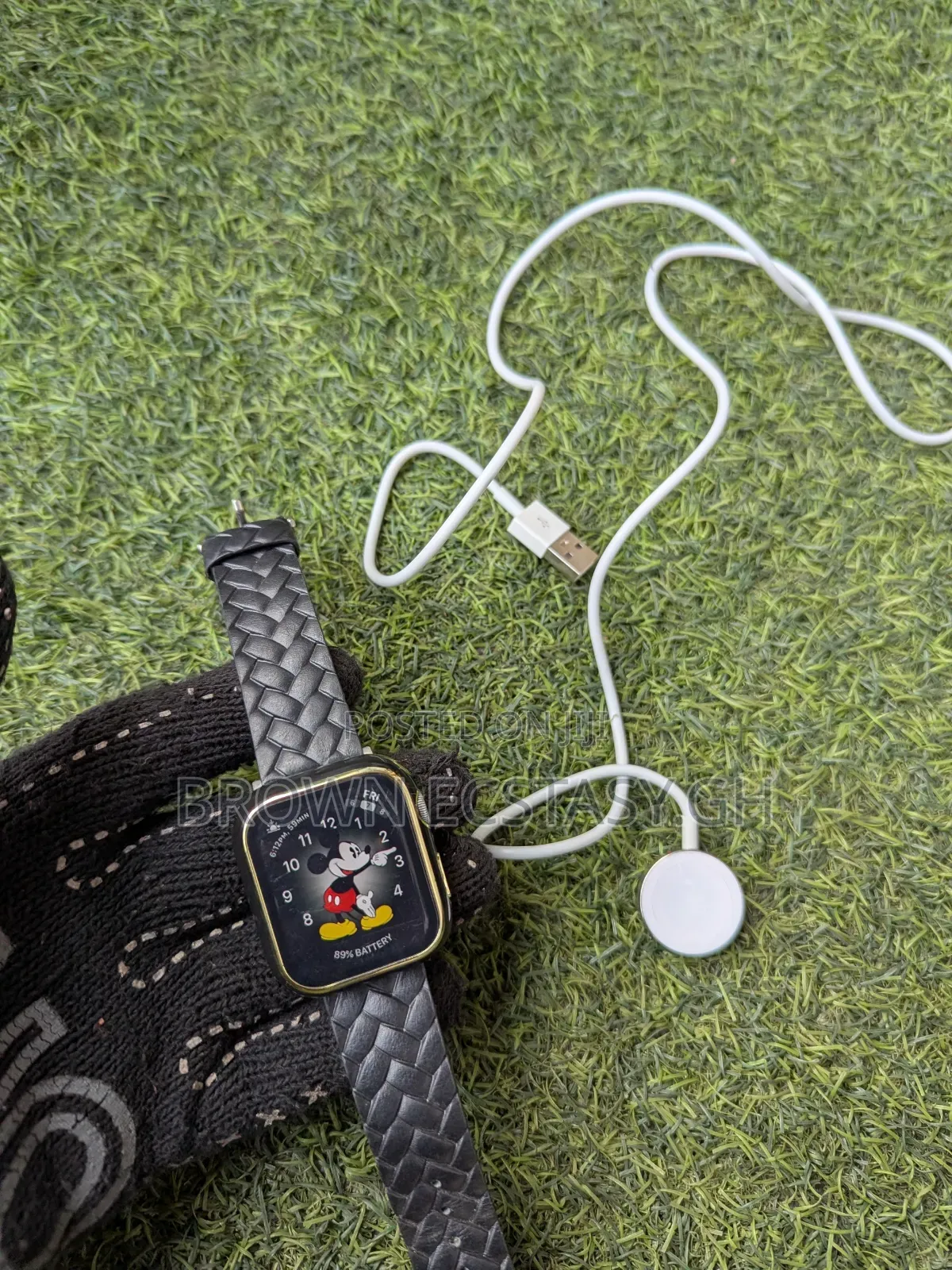 Apple Watch Series 5 44mm (Cellular and Gps)