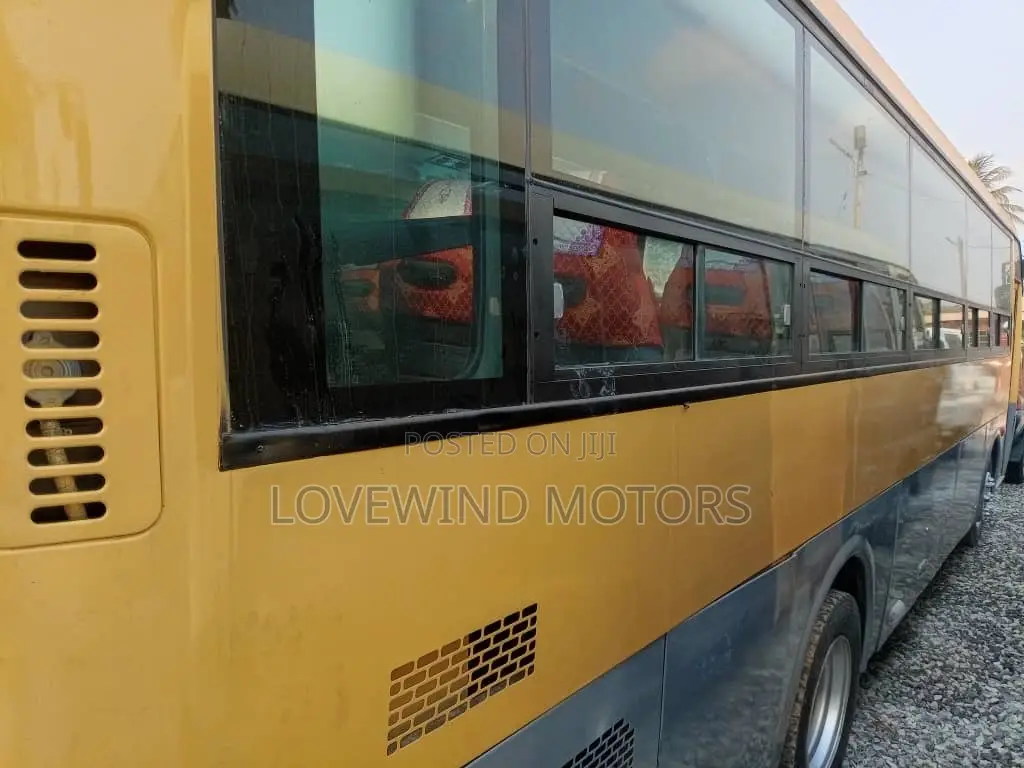 Hyundai Aero City 2014 Yellow
