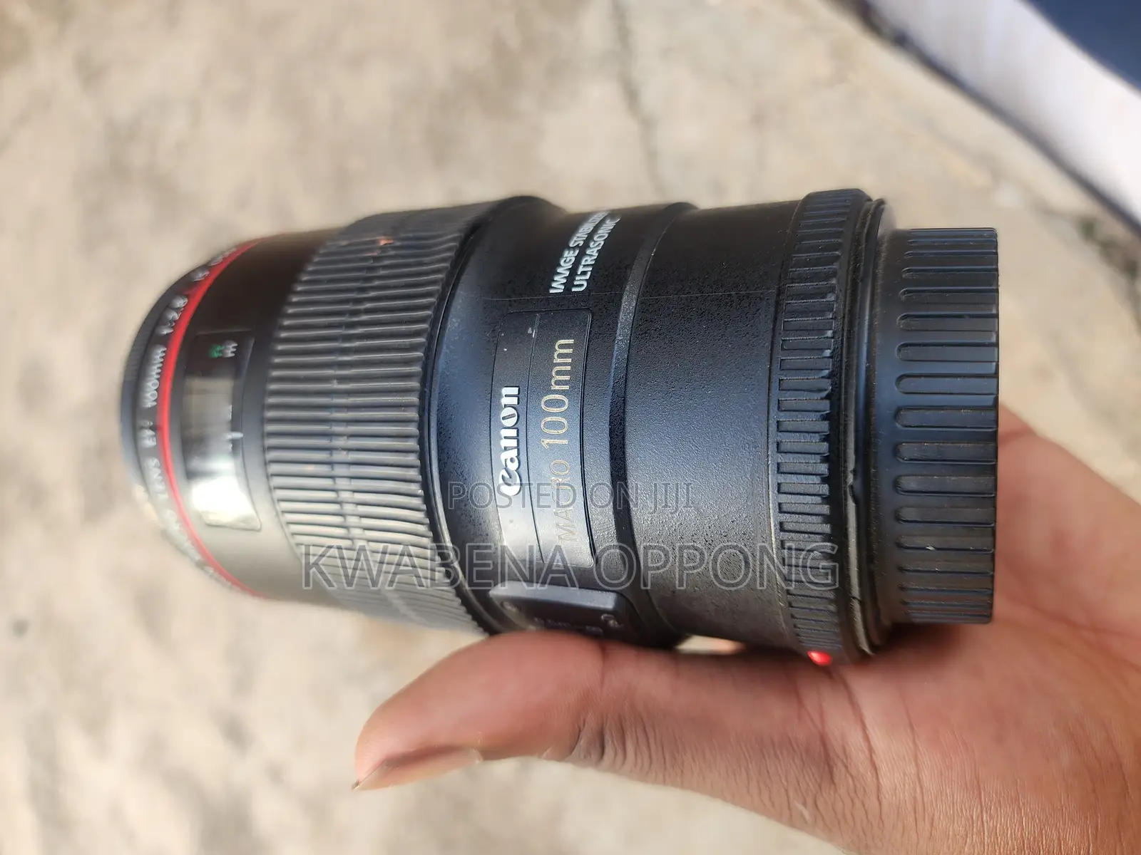 Canon 100mm F2.8