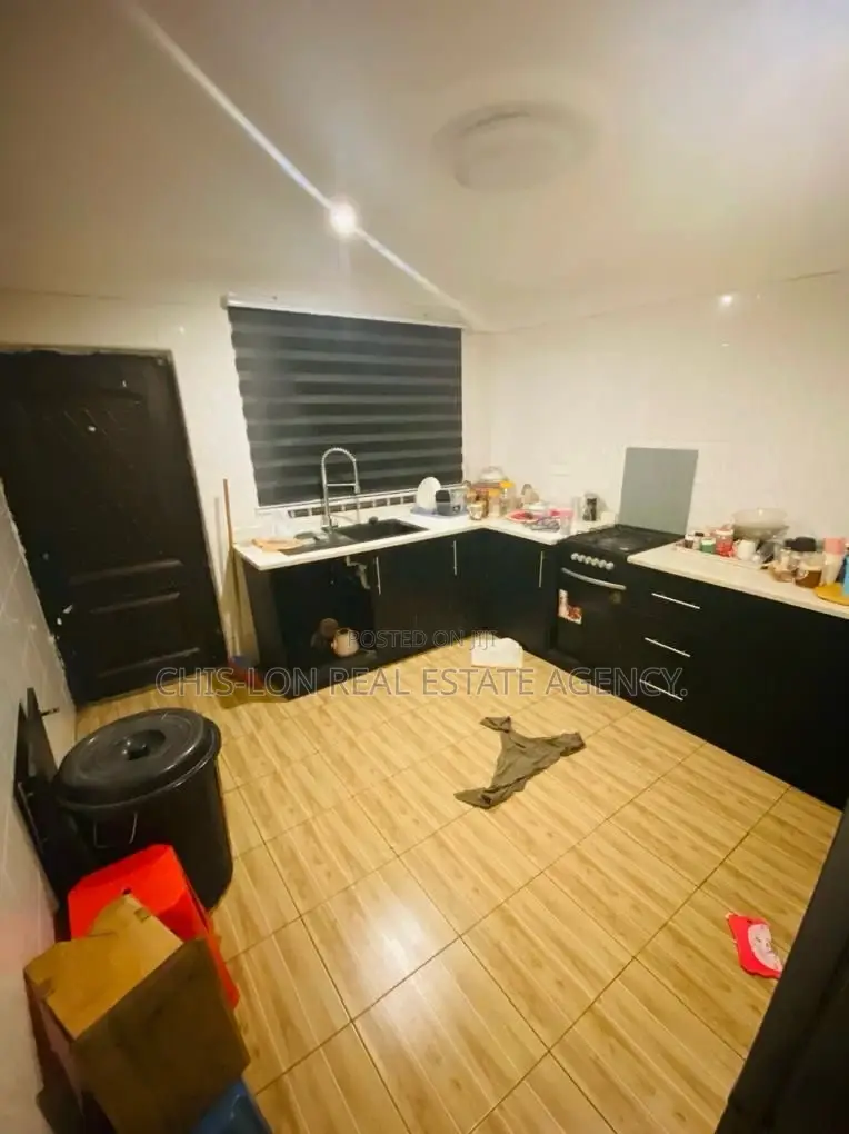 4bdrm Duplex in Sharp-Connect, Achimota for rent