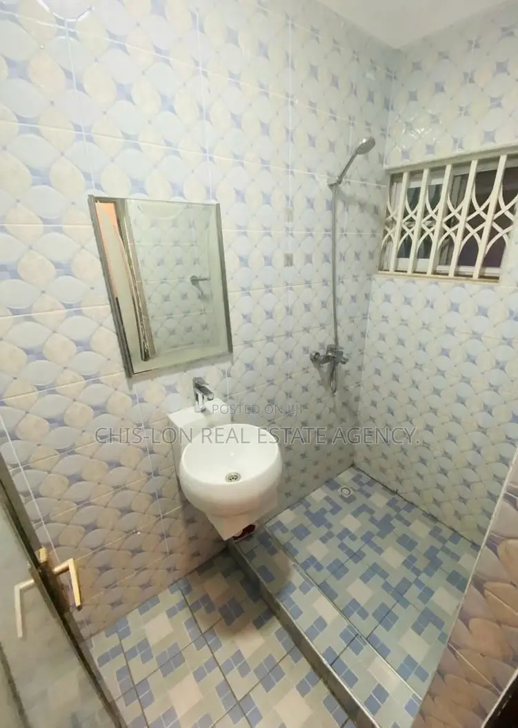 4bdrm Duplex in Sharp-Connect, Achimota for rent