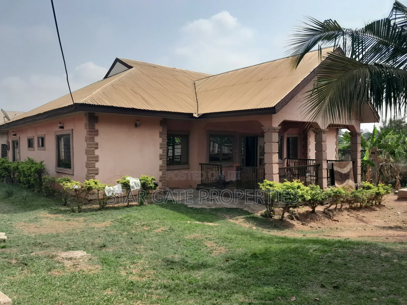 4bdrm House in Akropong, Kumasi Metropolitan for sale
