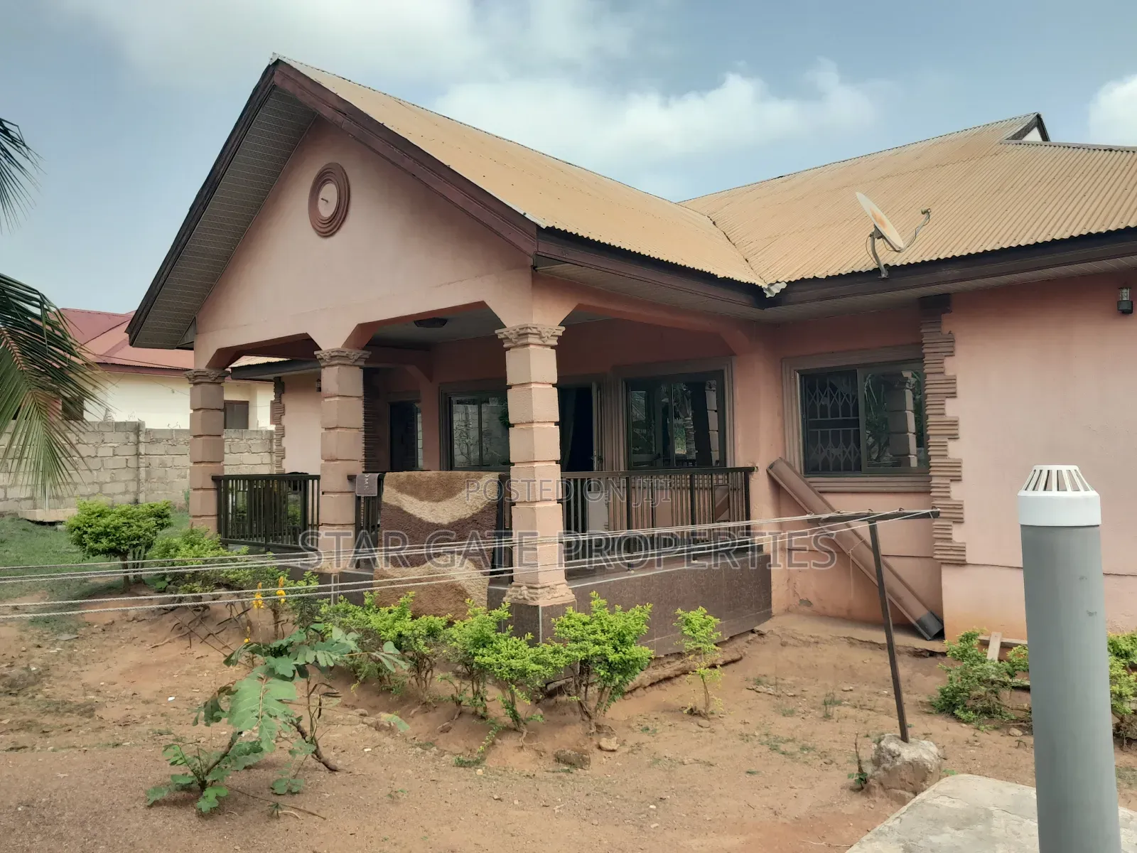 4bdrm House in Akropong, Kumasi Metropolitan for sale