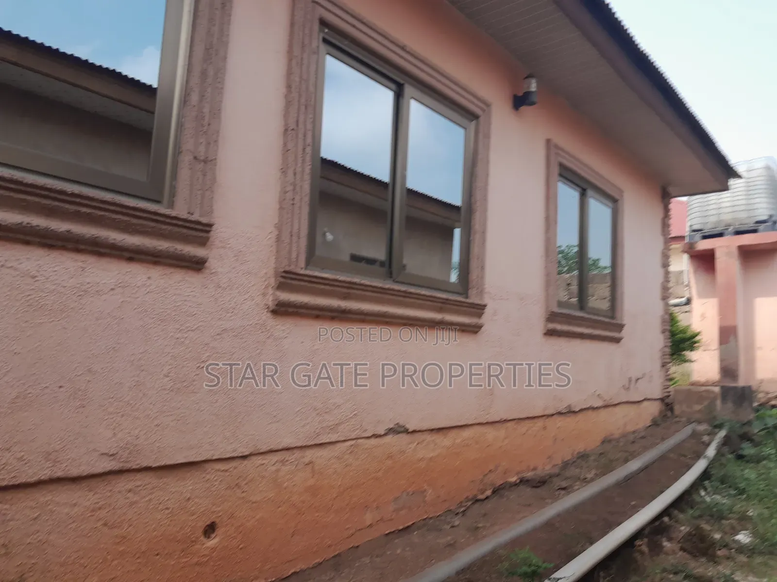 4bdrm House in Akropong, Kumasi Metropolitan for sale