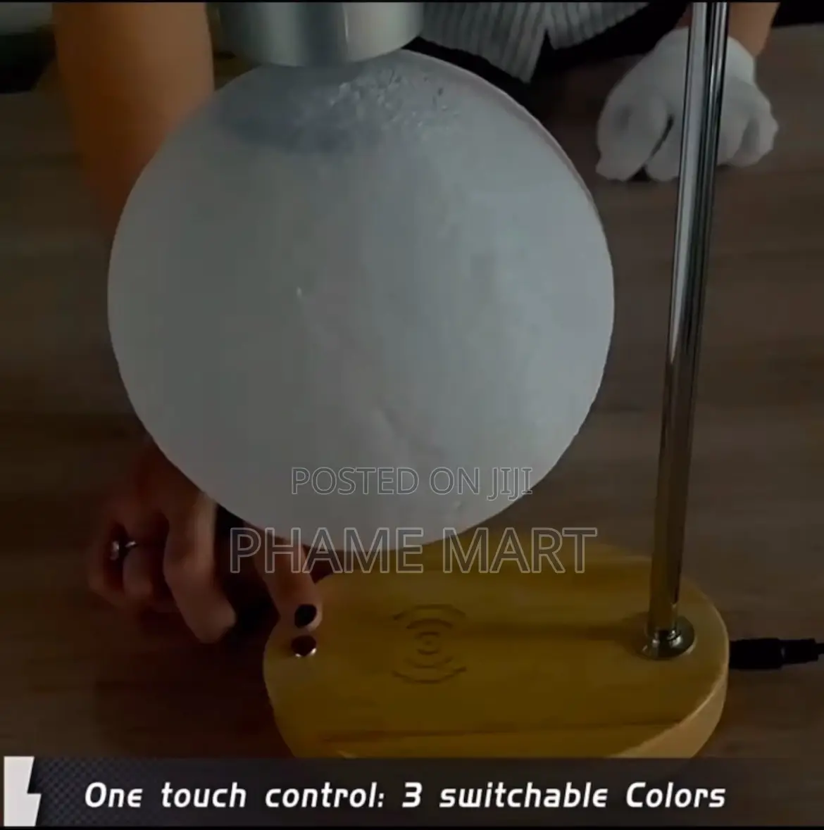 Levitation Moon Light