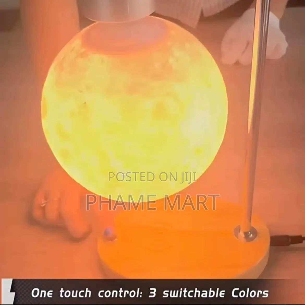 Levitation Moon Light