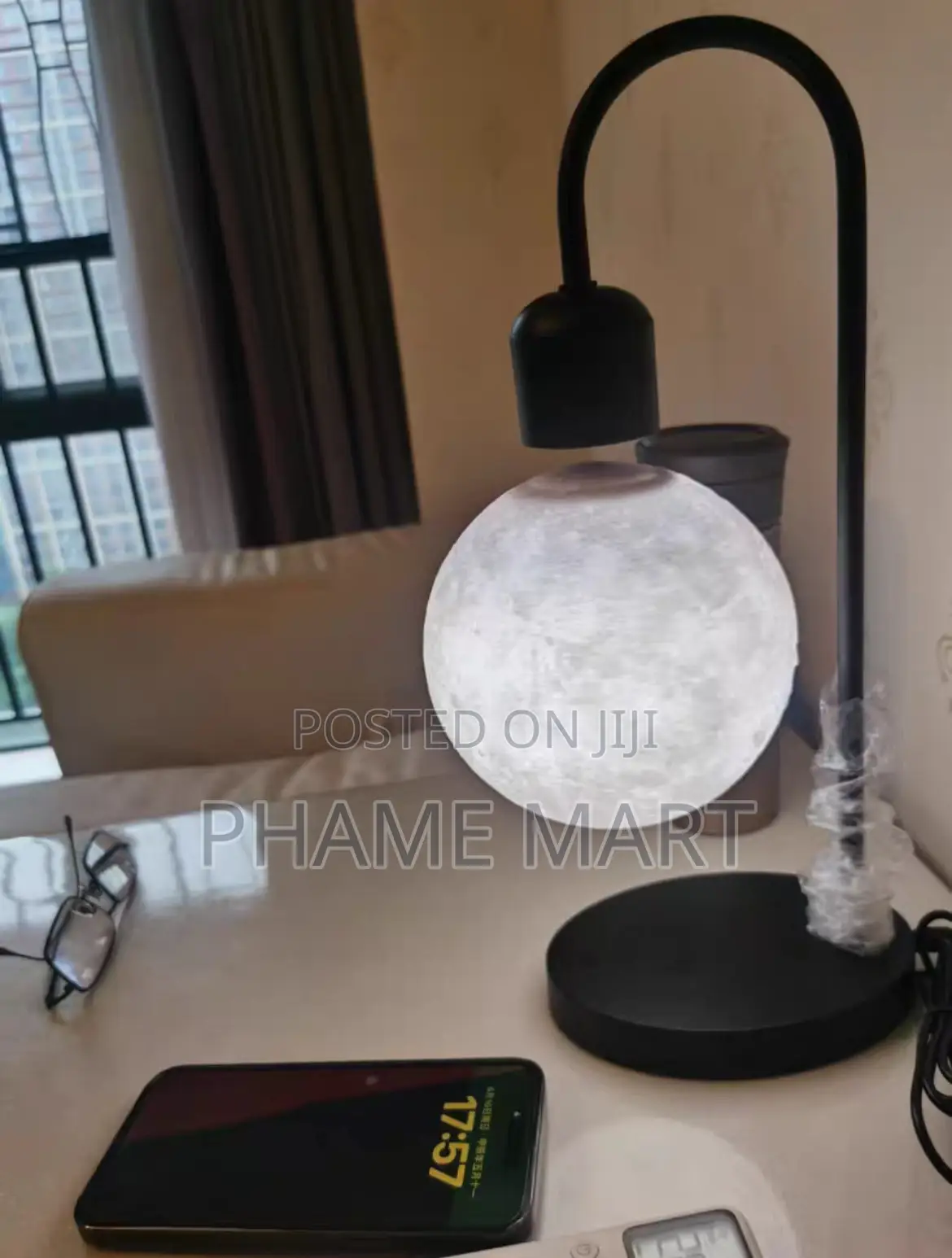 Levitation Moon Light