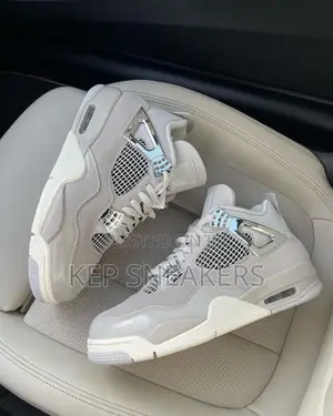 Air Jordan 4 “Frozen Moments”