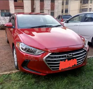 Hyundai Elantra SE Sedan FWD (2.0L 4cyl 6M) 2017 Red