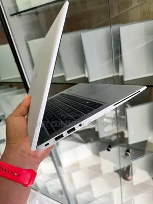 Laptop HP EliteBook 830 G8 16GB Intel Core I5 SSD 256GB