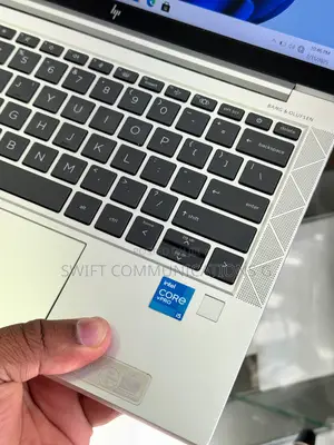 Laptop HP EliteBook 830 G8 16GB Intel Core I5 SSD 256GB