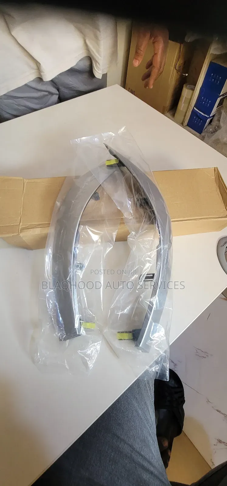Toyota Corolla 2009-2013 COMPLETE TOP VENT CONSOLE for Sale