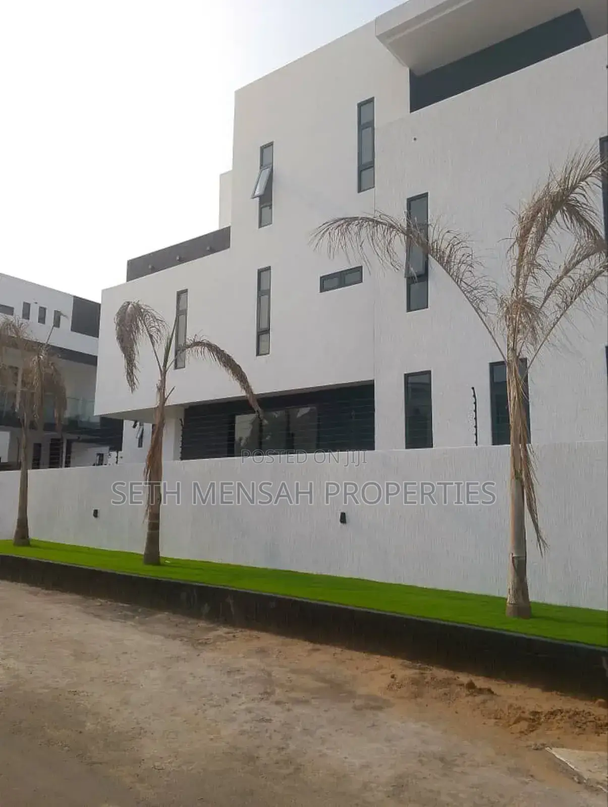 4bdrm House in Skm Properties, East Legon for sale