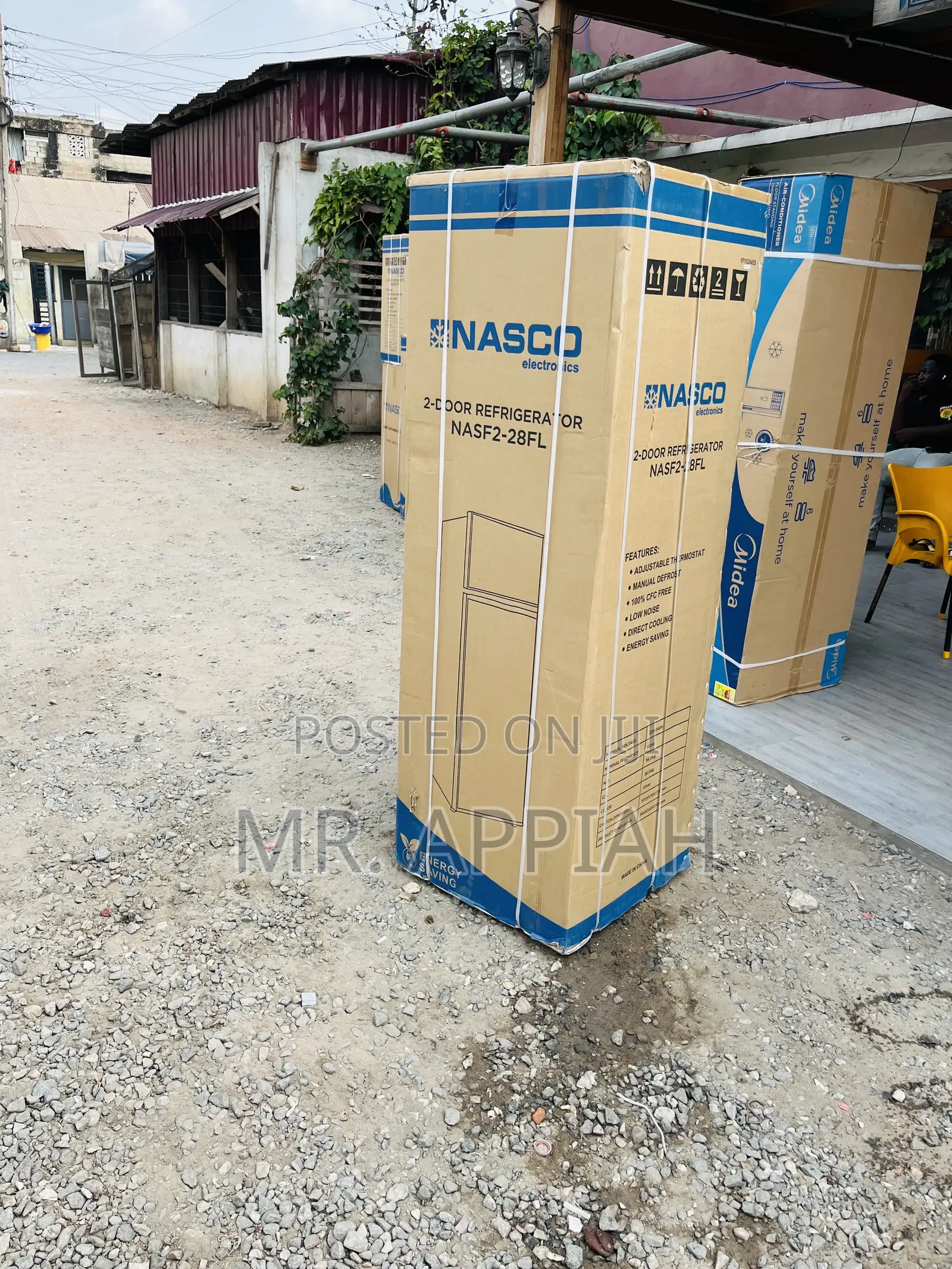 Super Cooling Nasco Nasf2-28fl 2 Door Refrigerator.