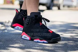 Nike Air Jordan 6 Retro