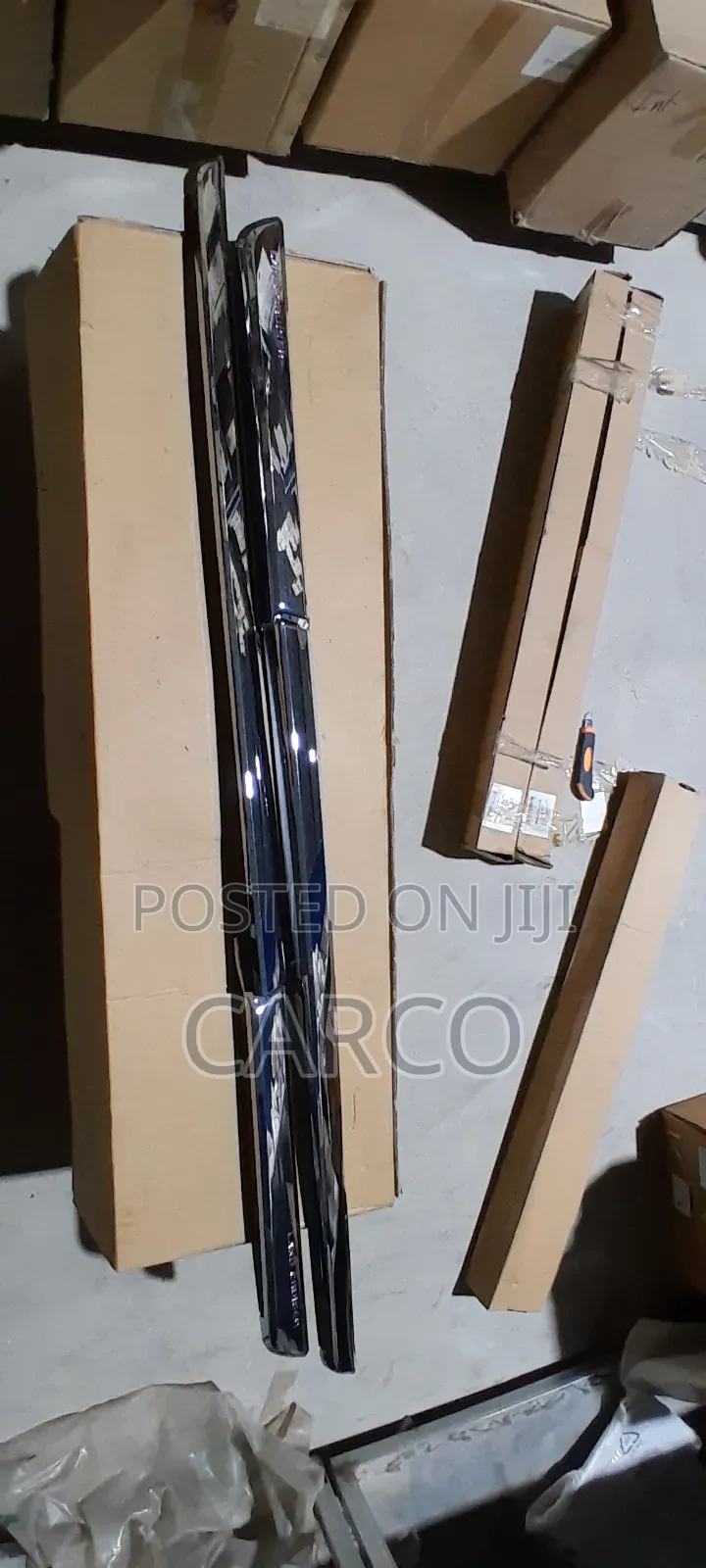 LC200 Side Moulding