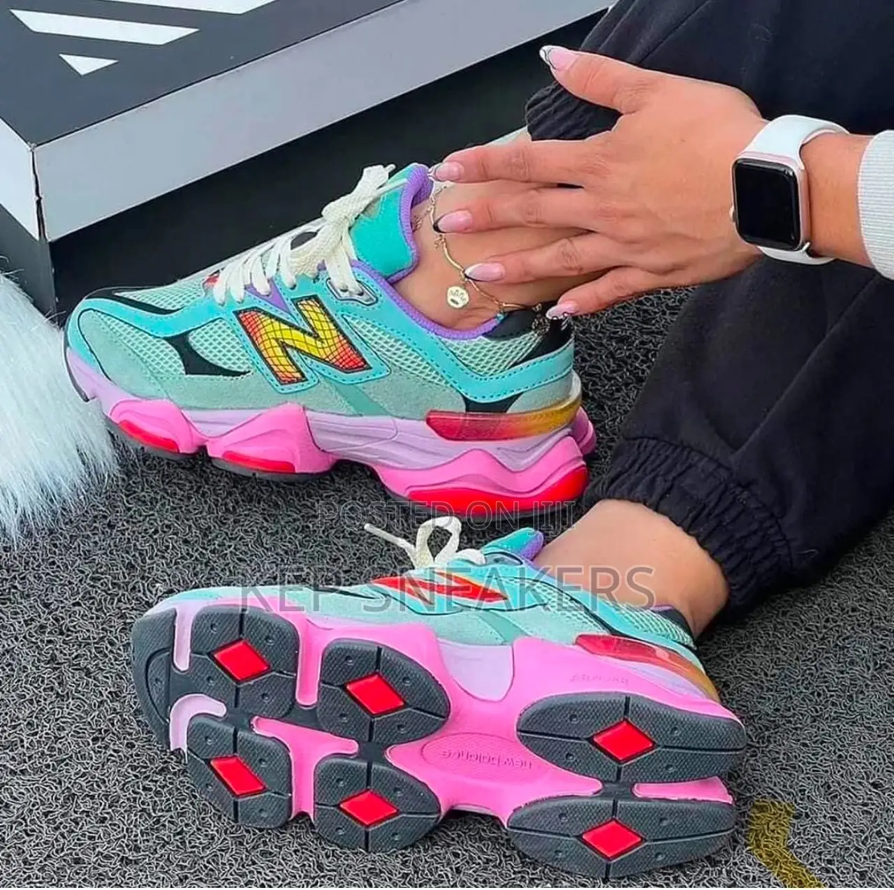 New Balance 9060