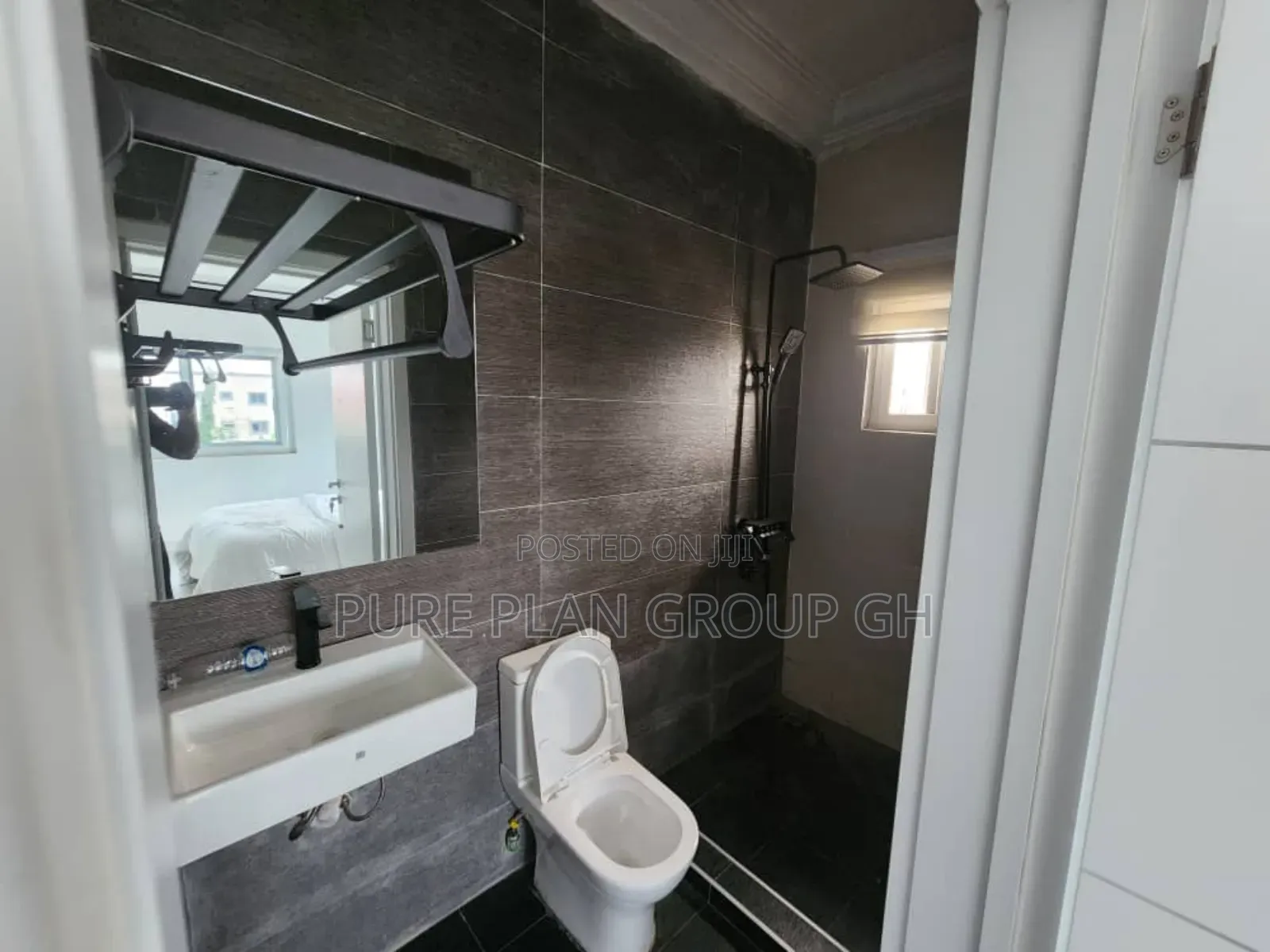 Furnished 2bdrm Apartment in Westland for rent