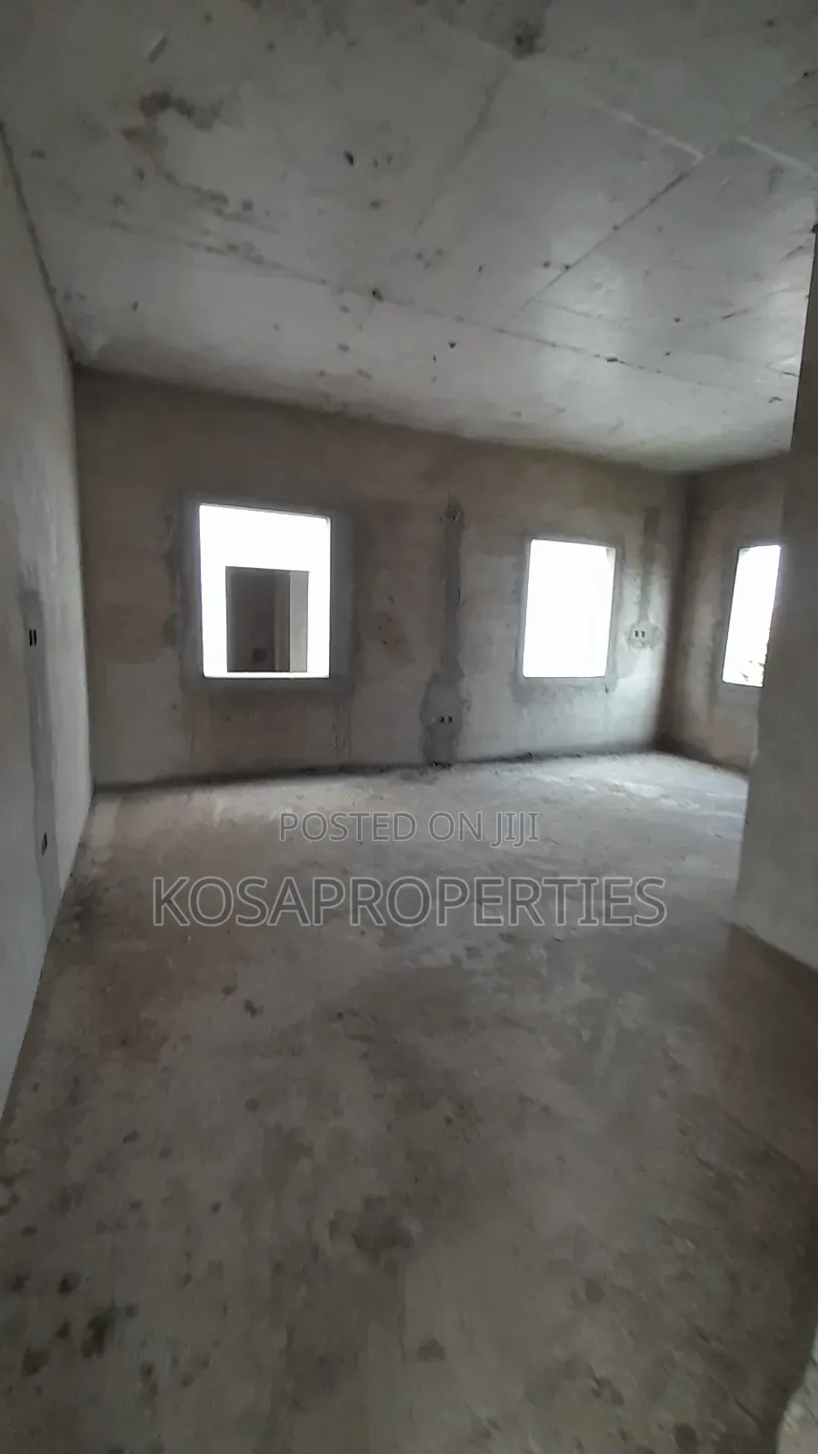 5bdrm House in Adjiringanor 69, Adjiriganor for sale