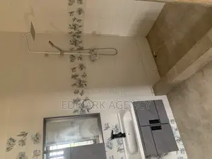 4bdrm House in East Legon Ogbojo, Accra Metropolitan for sale
