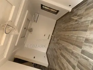 4bdrm House in East Legon Ogbojo, Accra Metropolitan for sale