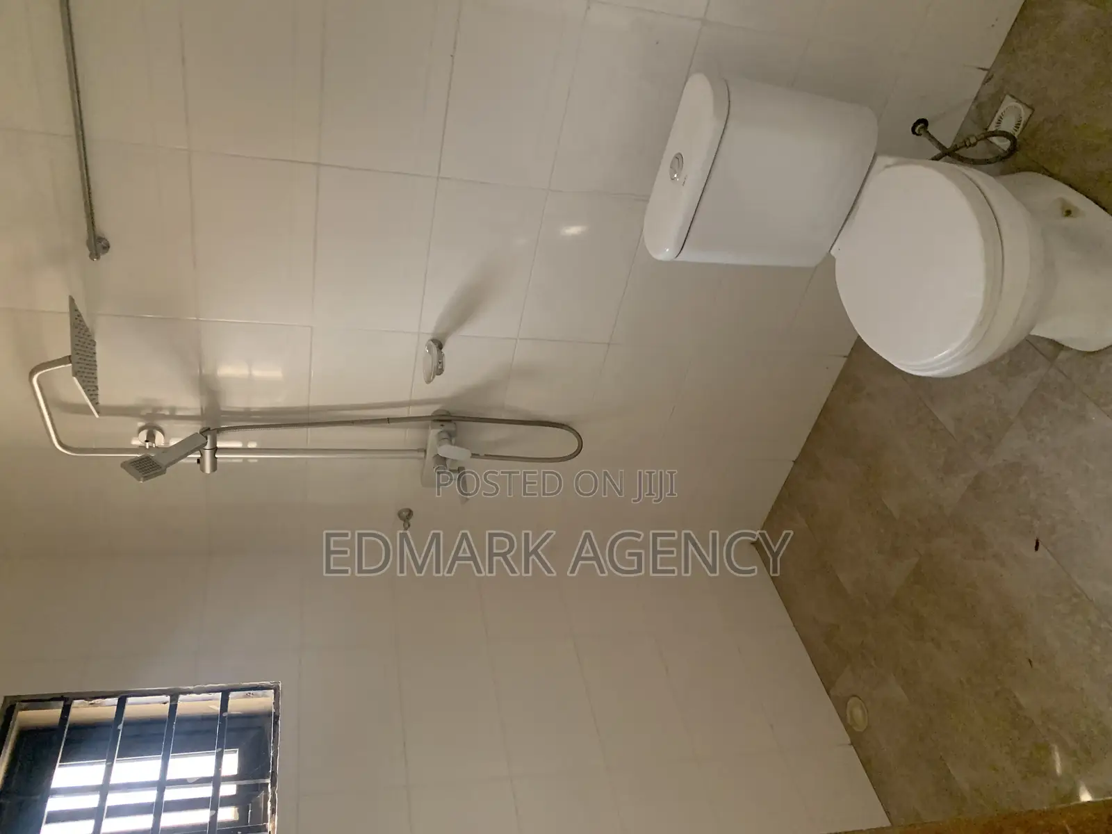 4bdrm House in East Legon Ogbojo, Accra Metropolitan for sale