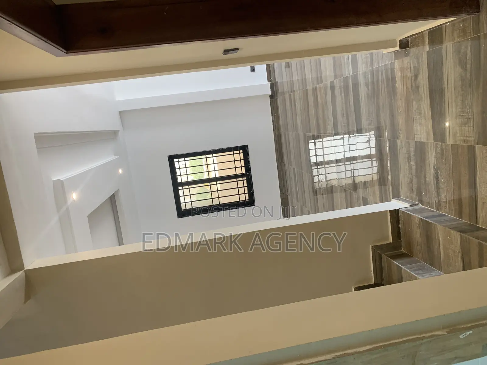 4bdrm House in East Legon Ogbojo, Accra Metropolitan for sale