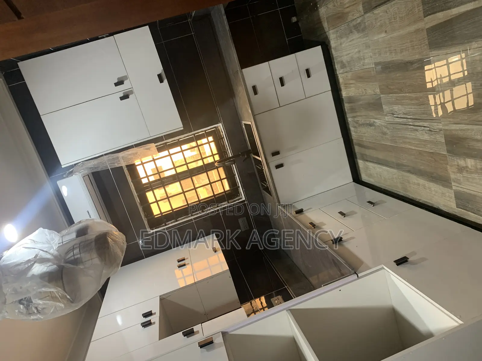 4bdrm House in East Legon Ogbojo, Accra Metropolitan for sale