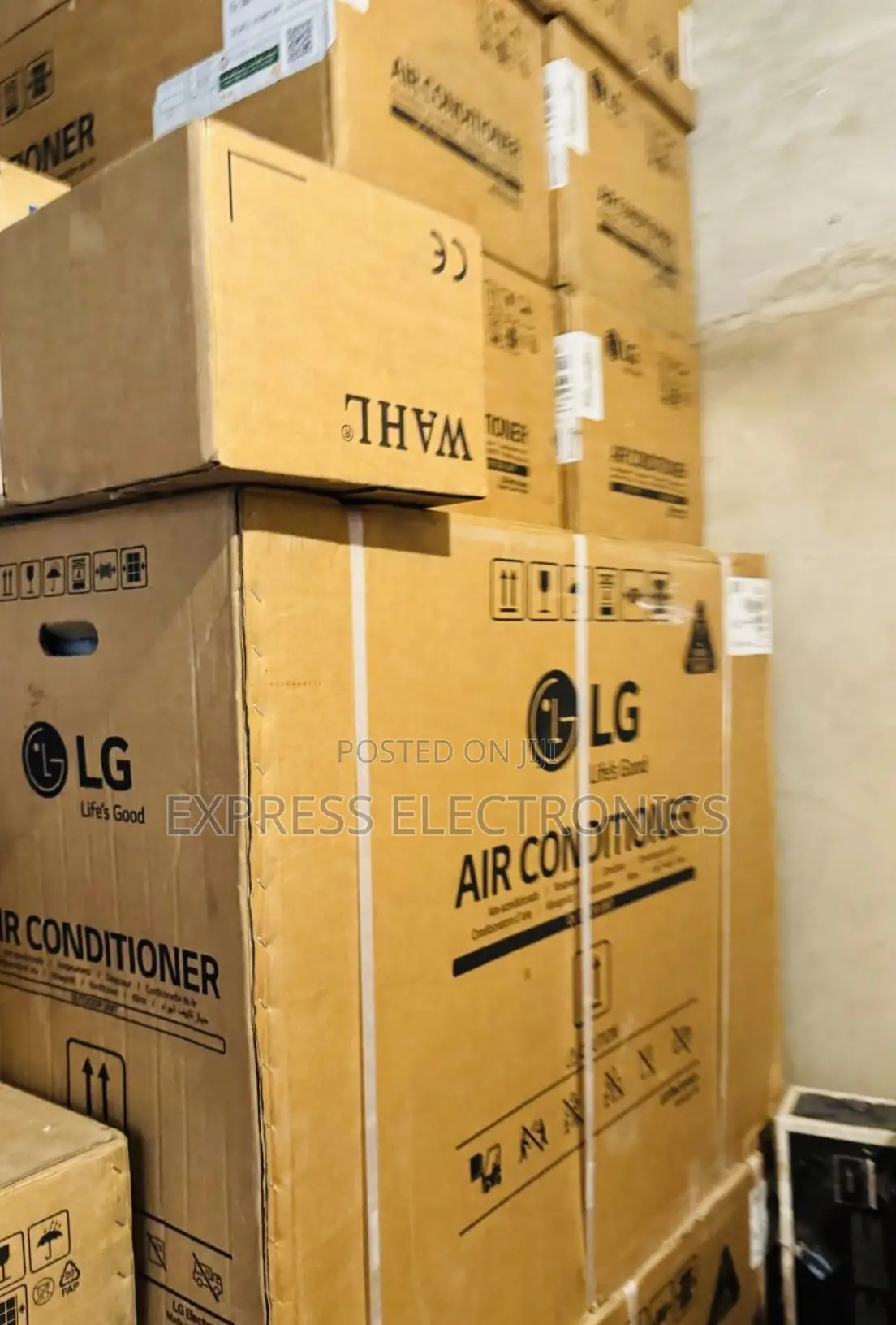 Dual Inverter 3.0hp Split LG White Air Conditioner