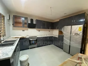 4bdrm House in Madev Realty, Ofankor for sale