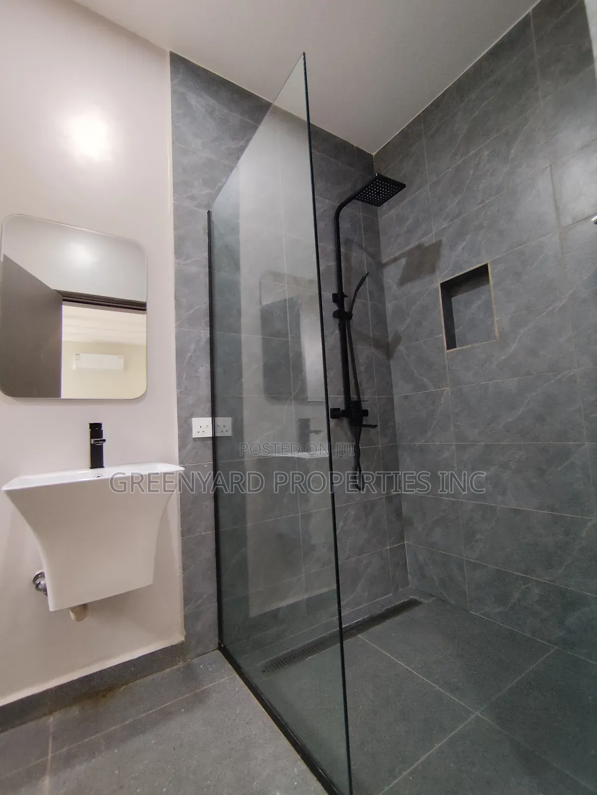 2bdrm Apartment in Adjiringanor, East Legon for rent