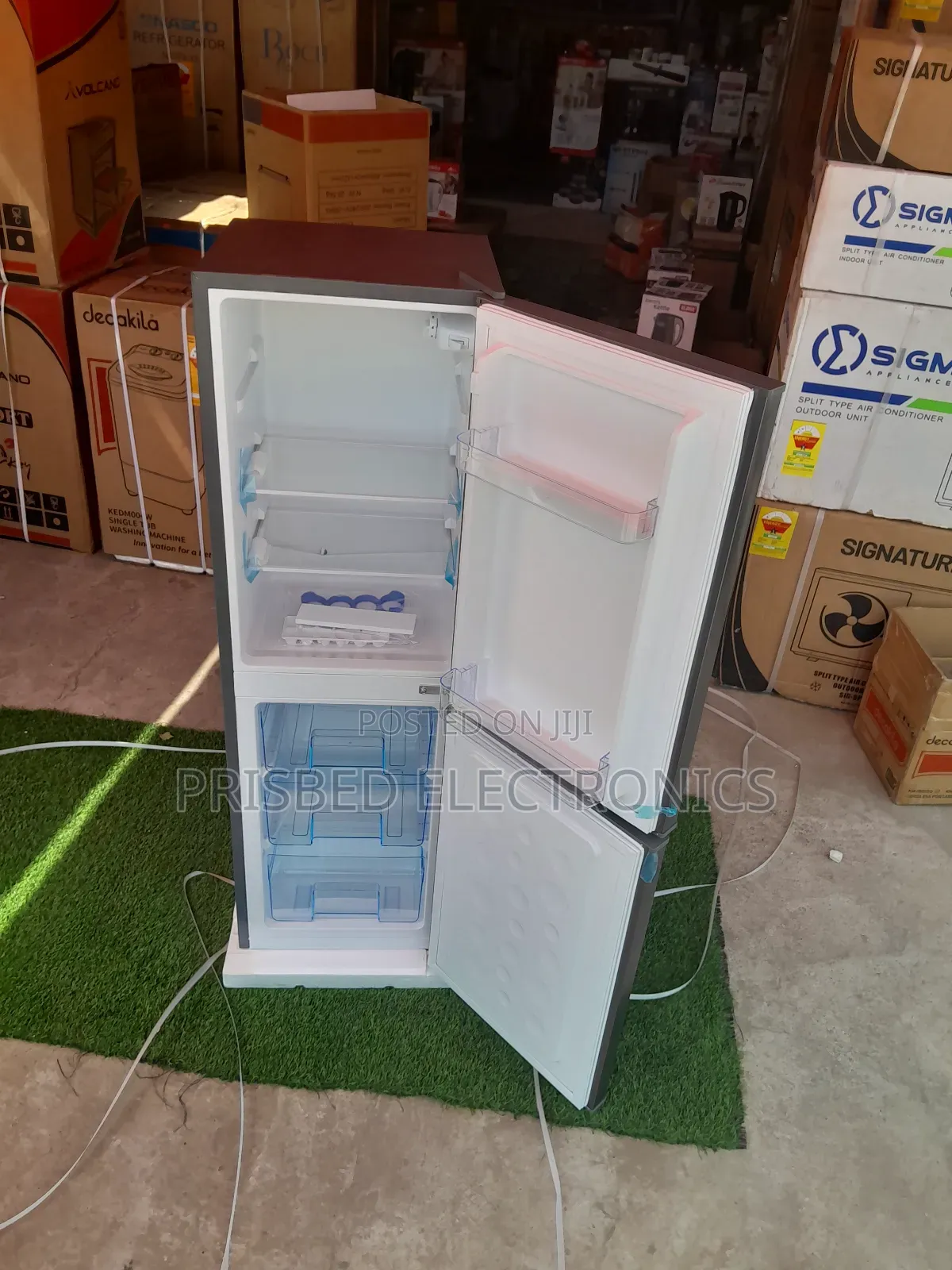 Chigo Table Top Double Door Fridge 99 Litres Bottom Freezer