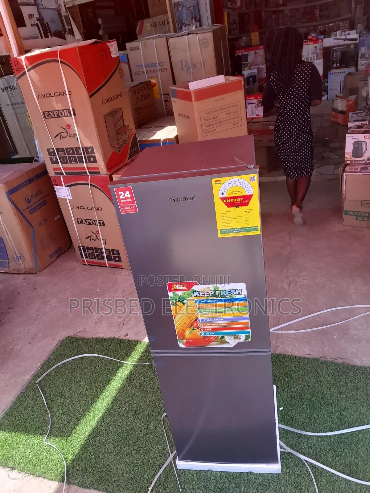 Chigo Table Top Double Door Fridge 99 Litres Bottom Freezer