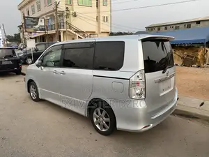 Toyota Sienta 2014 Black