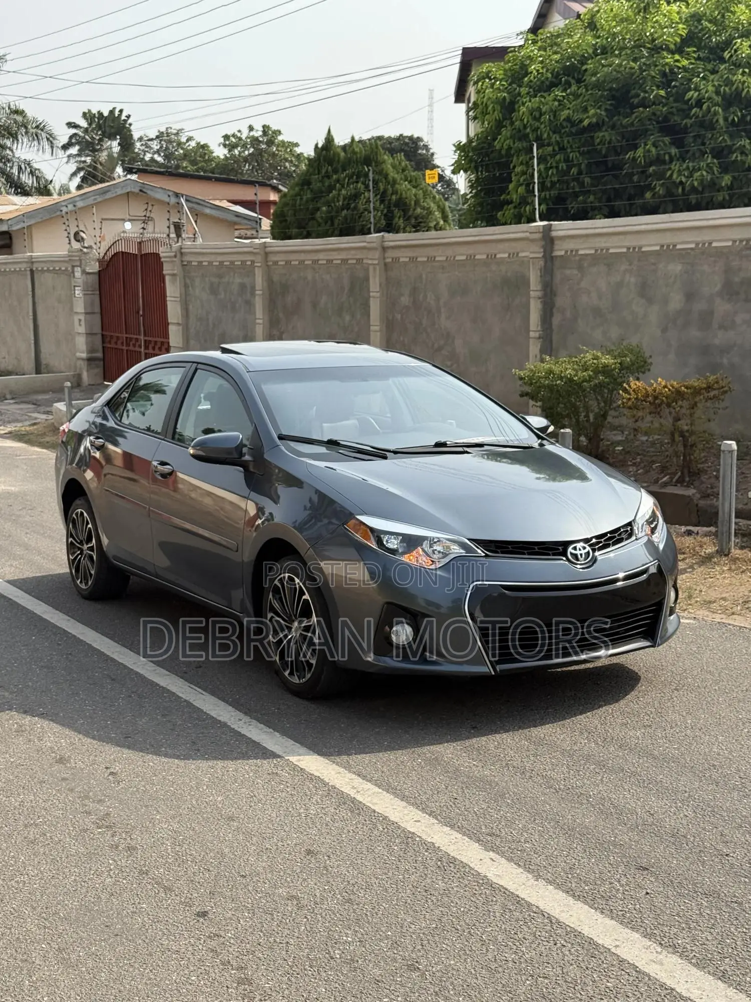 Toyota Corolla S 4dr Sedan (1.8L 4cyl CVT) 2016 Gray
