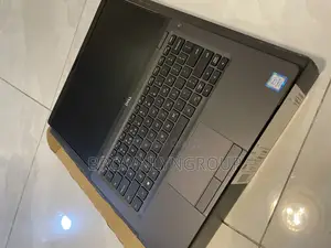 New Laptop Dell Latitude 5300 8GB Intel Core I5 SSD 256GB