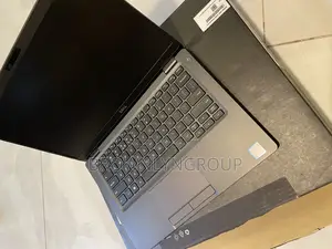 New Laptop Dell Latitude 5300 8GB Intel Core I5 SSD 256GB