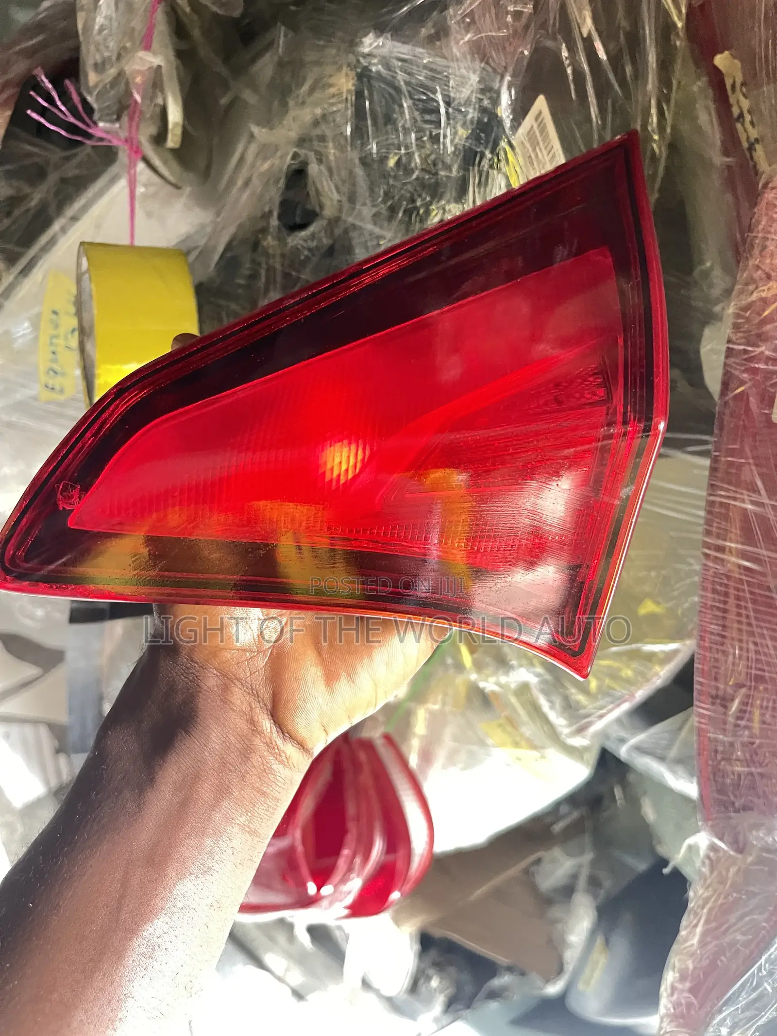 Nissan Kicks Boot Light Right Side 2018