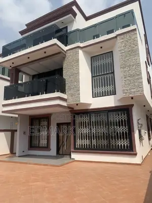 5bdrm House in Ars Ogbojo, American House for sale