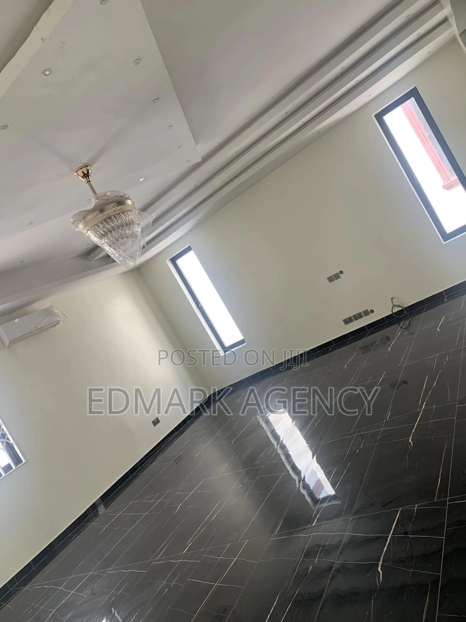 5bdrm House in Ars Ogbojo, American House for sale