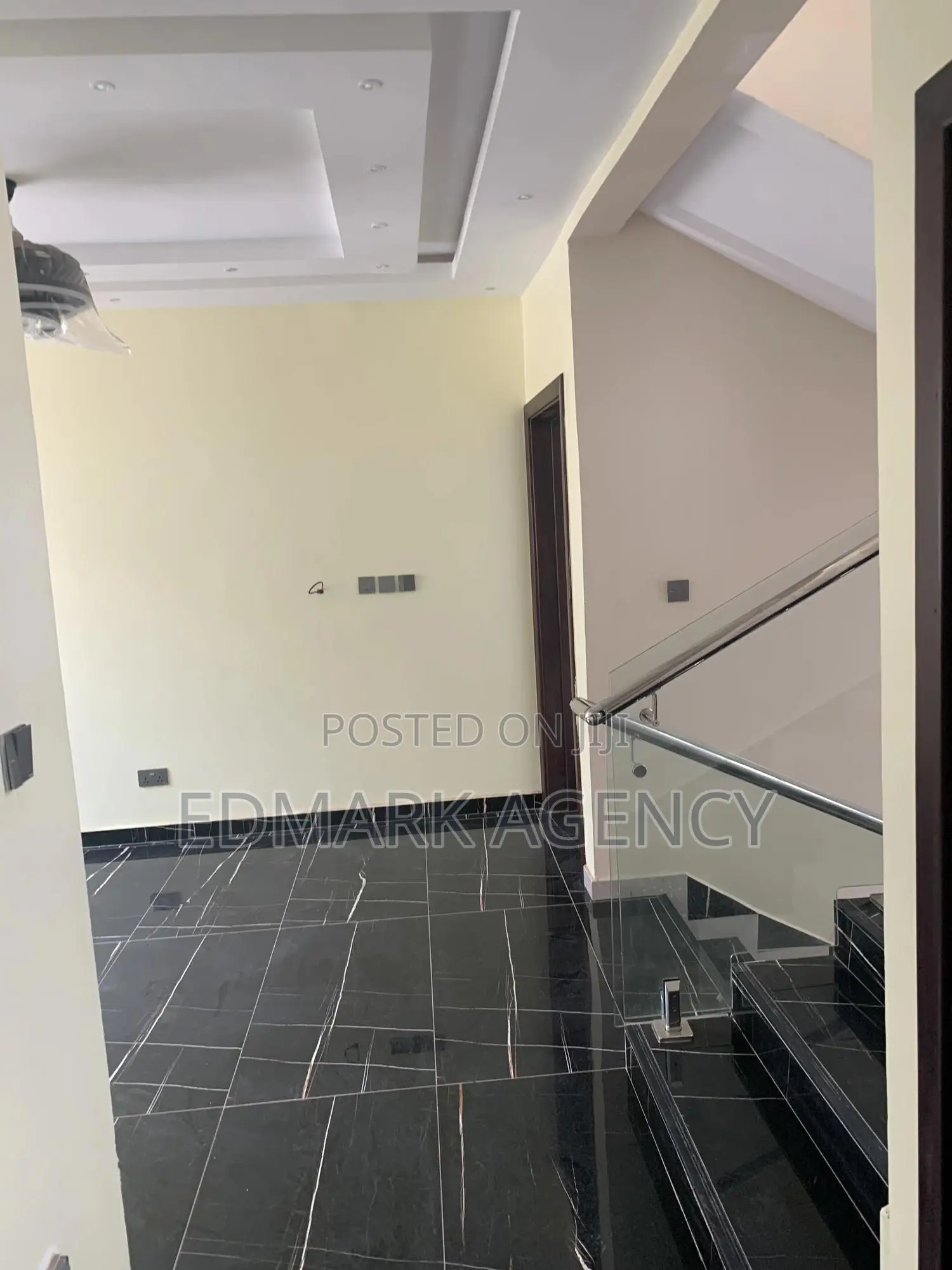 5bdrm House in Ars Ogbojo, American House for sale