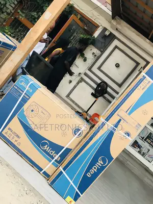 Original Midea White 3.0hp Split R410 Floor Standing AC