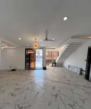 3bdrm House in Achimota for sale