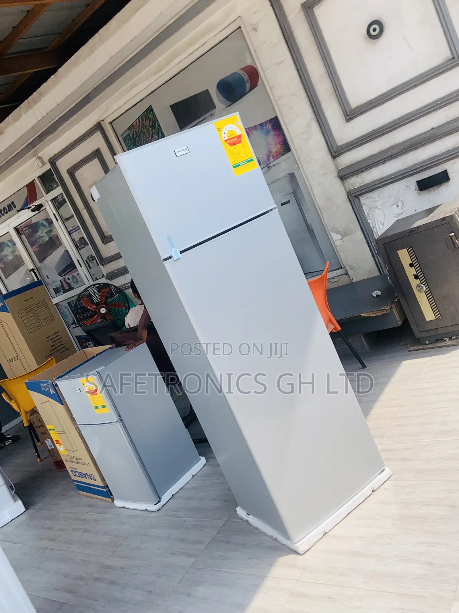 Get Perfect Doubledoor 217 Liters Top Mount Gray Fridge