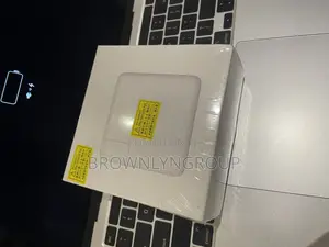New Laptop Apple MacBook Pro 2020 16GB Intel Core I7 SSD 512GB