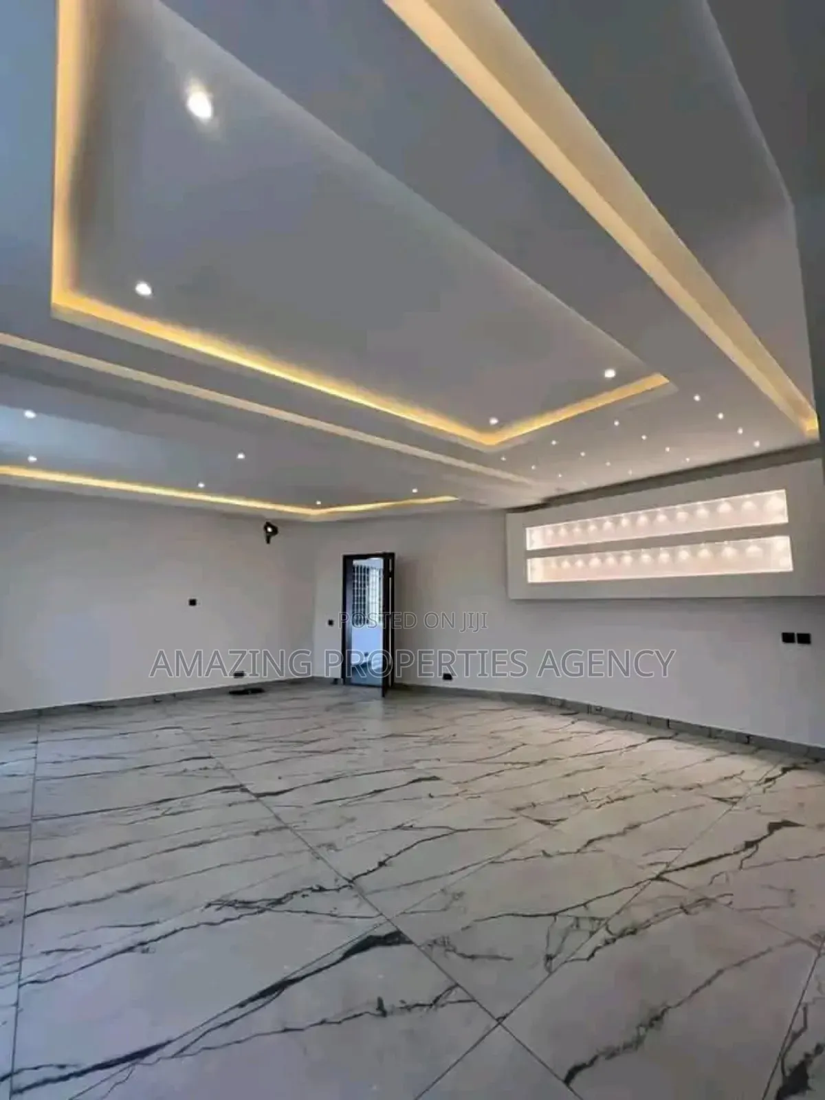 7bdrm House in Adjiriganor for sale