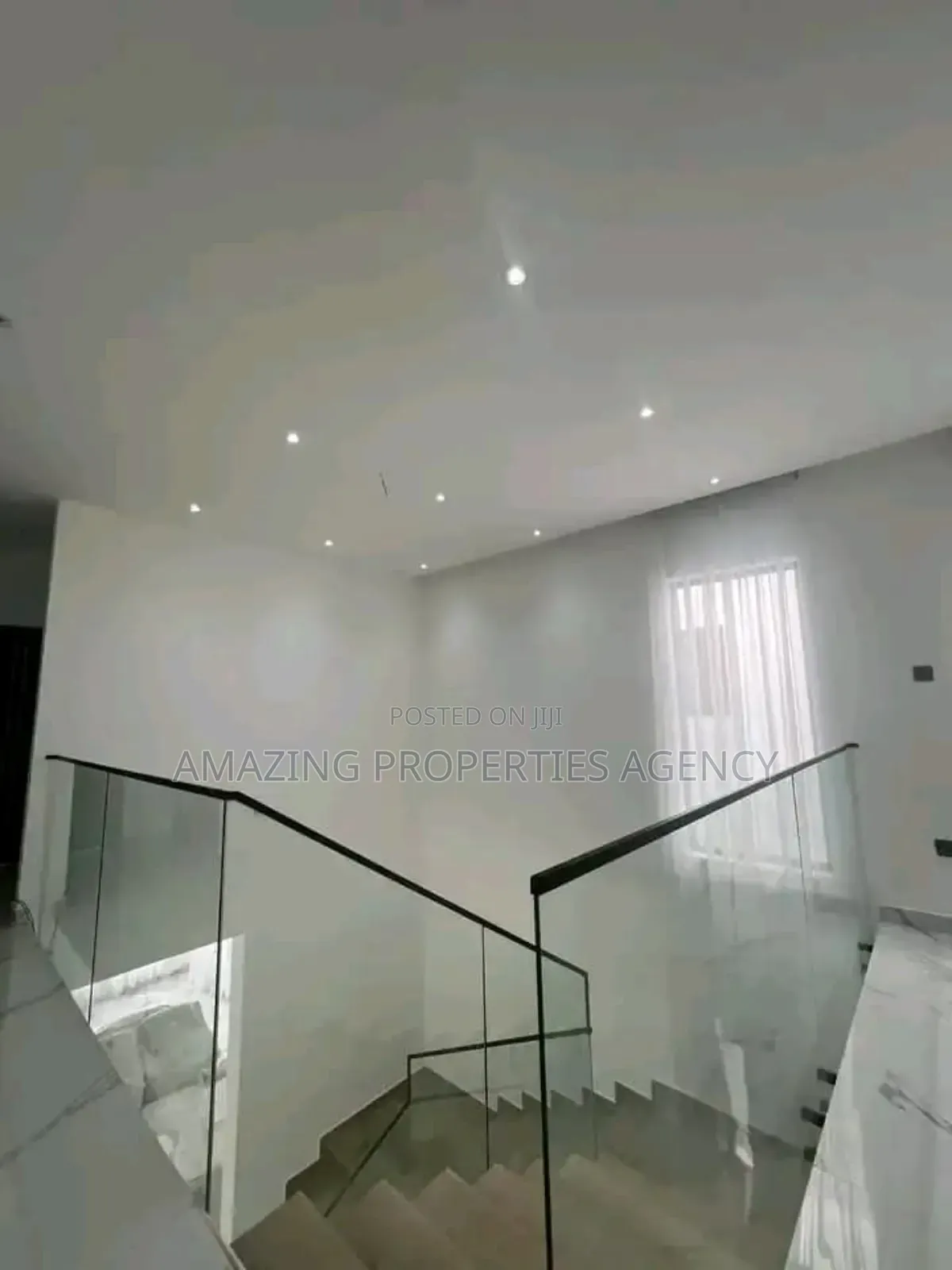 7bdrm House in Adjiriganor for sale