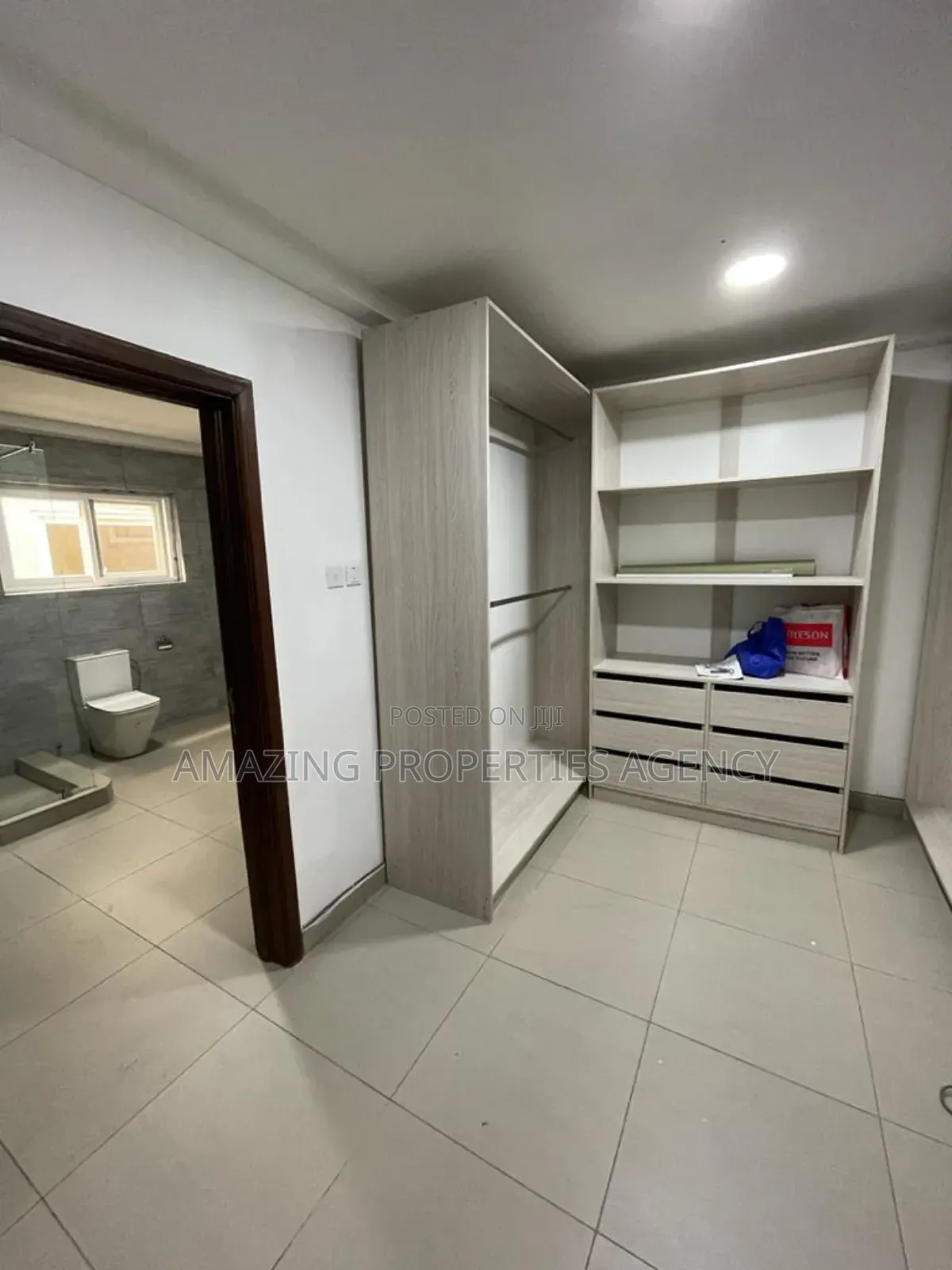4bdrm Townhouse/Terrace in Labone for sale