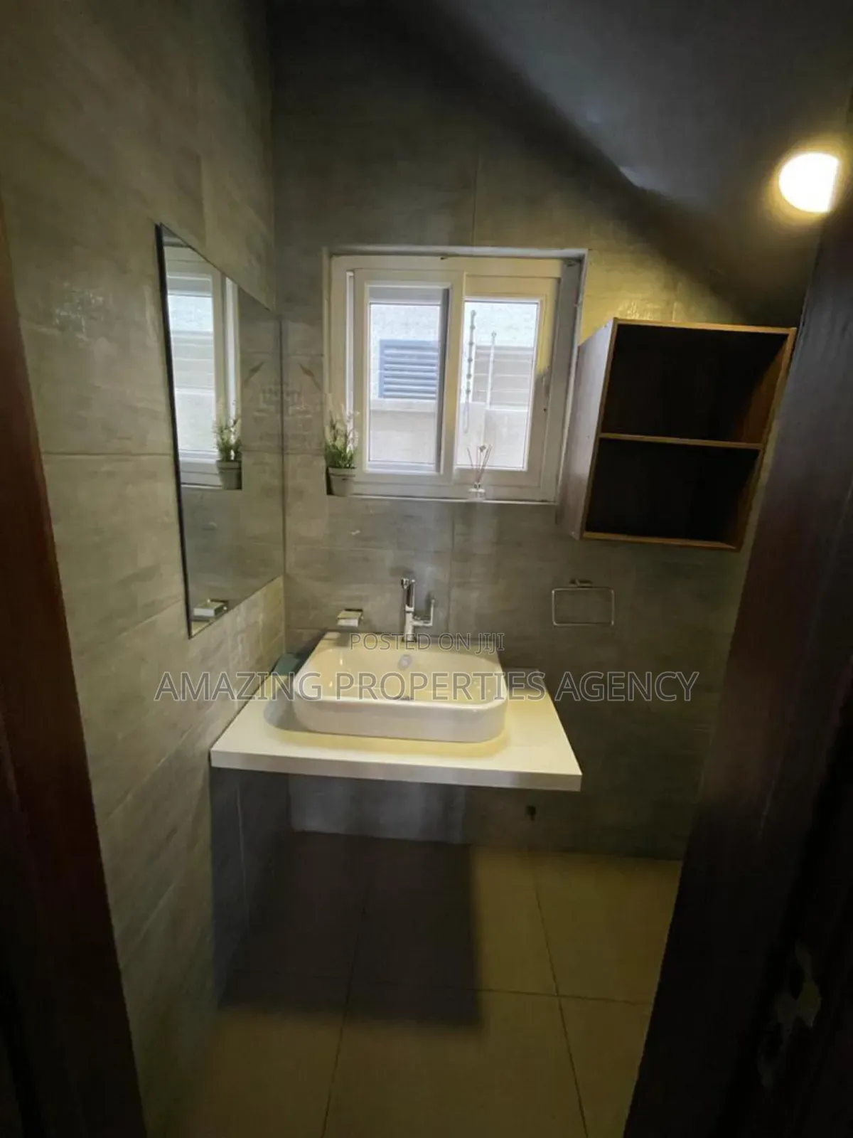 4bdrm Townhouse/Terrace in Labone for sale