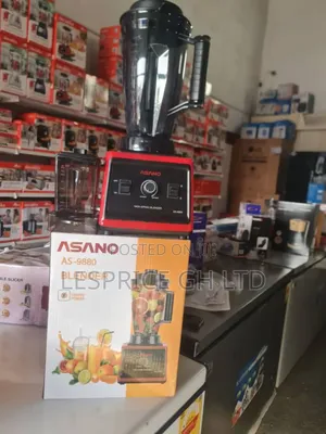 Versatile Asano: 1800W, Blends Anything, 3L